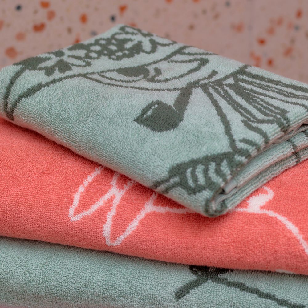 Snufkin Hand Towel 25x25cm Green - The Official Moomin Shop