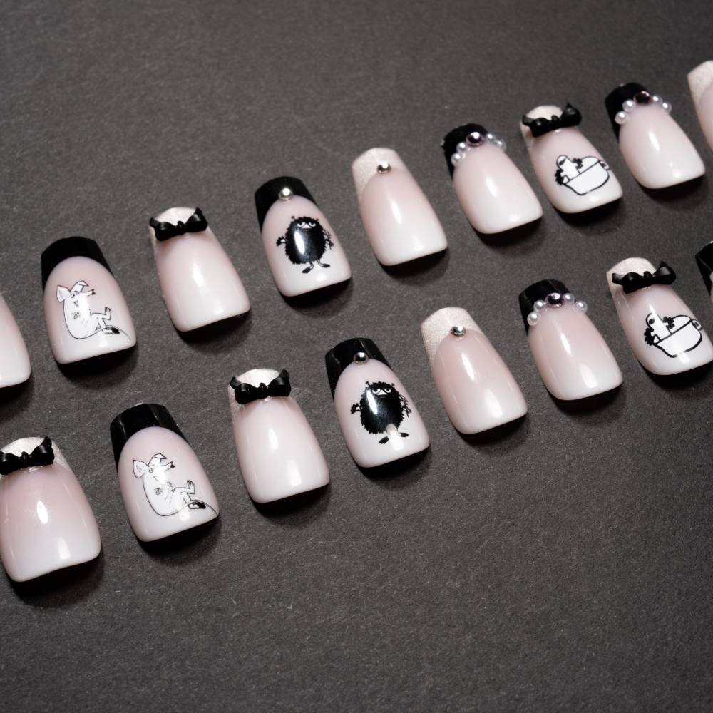 Moomin Press-on Nails Pink - The Official Moomin Shop