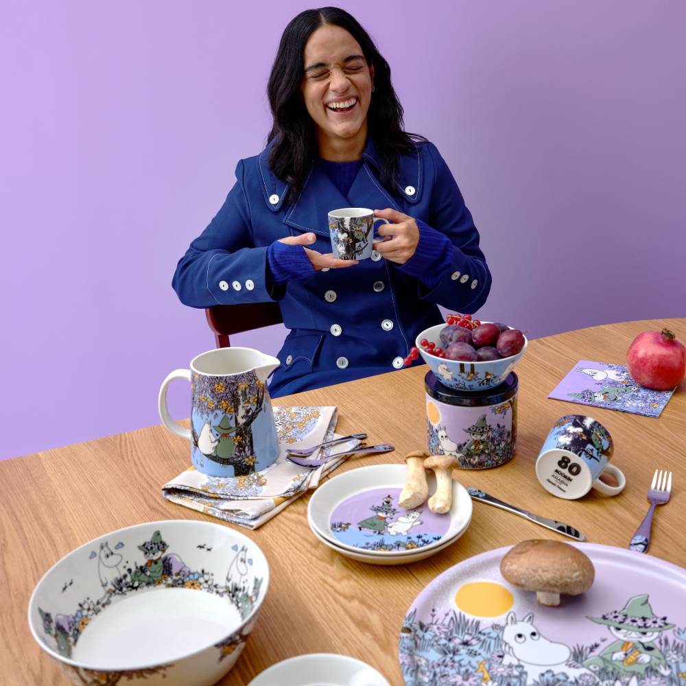 Moomin Friends Forever Serving Bowl 23cm - The Official Moomin Shop