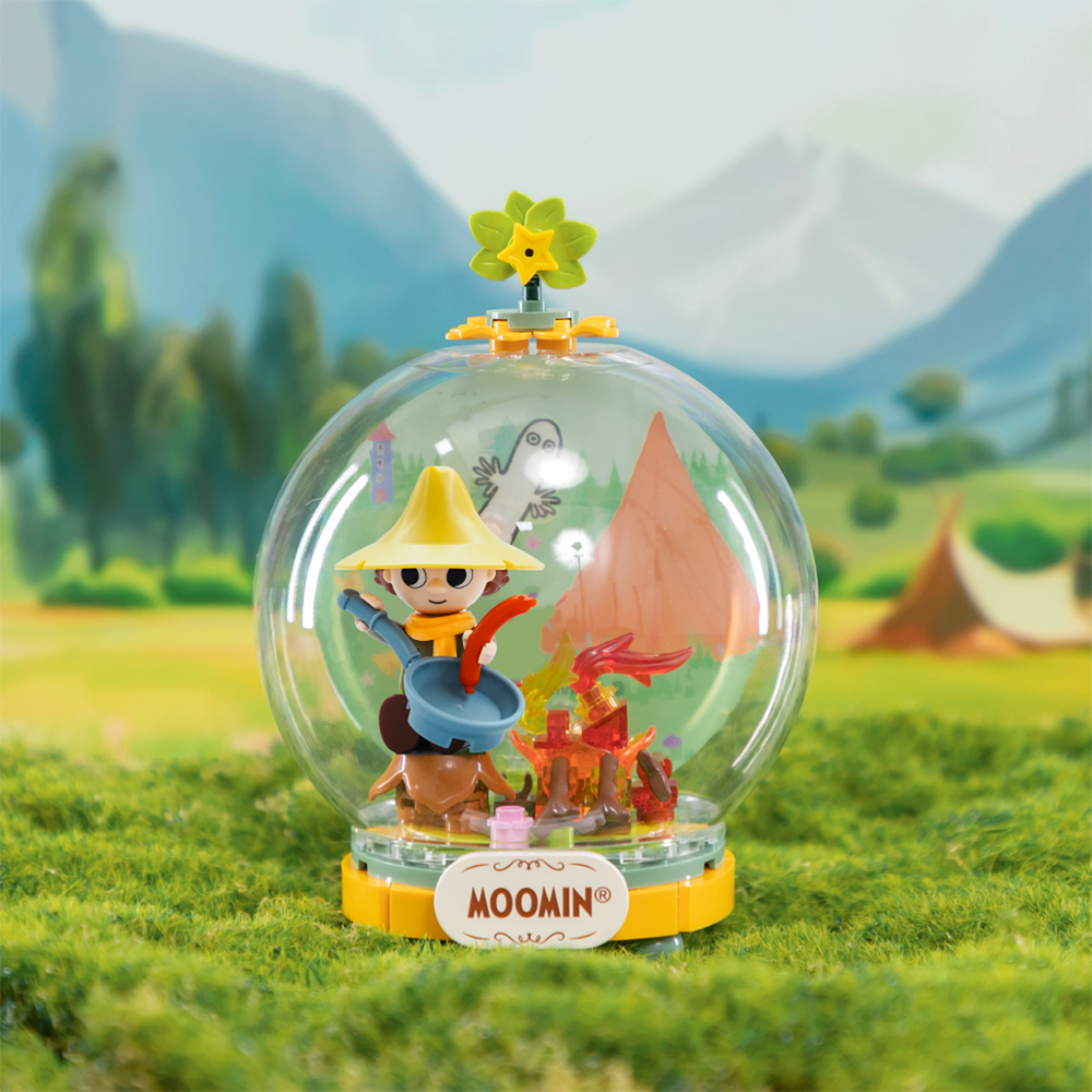 Snufkin's Adventure Building Block Model - The Official Moomin Shop