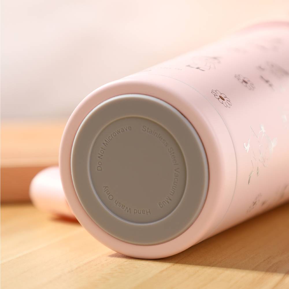 Little My Vacuum Cup Pink 580ml - The Official Moomin Shop