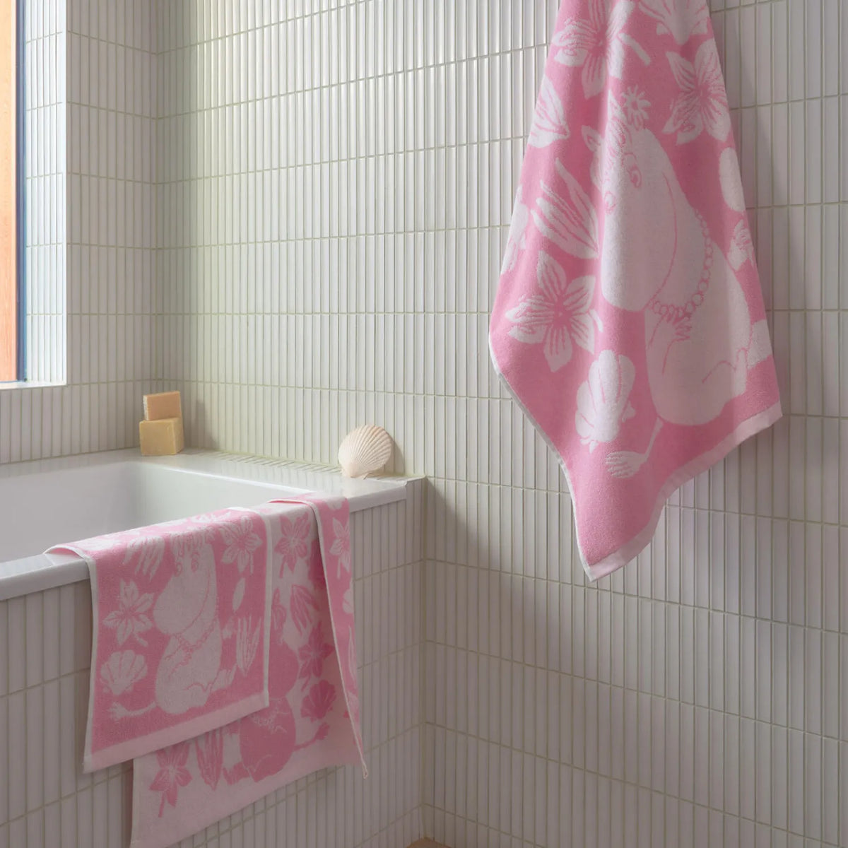 Mummi håndkle 70 x 140 cm Snorføkken Rosa